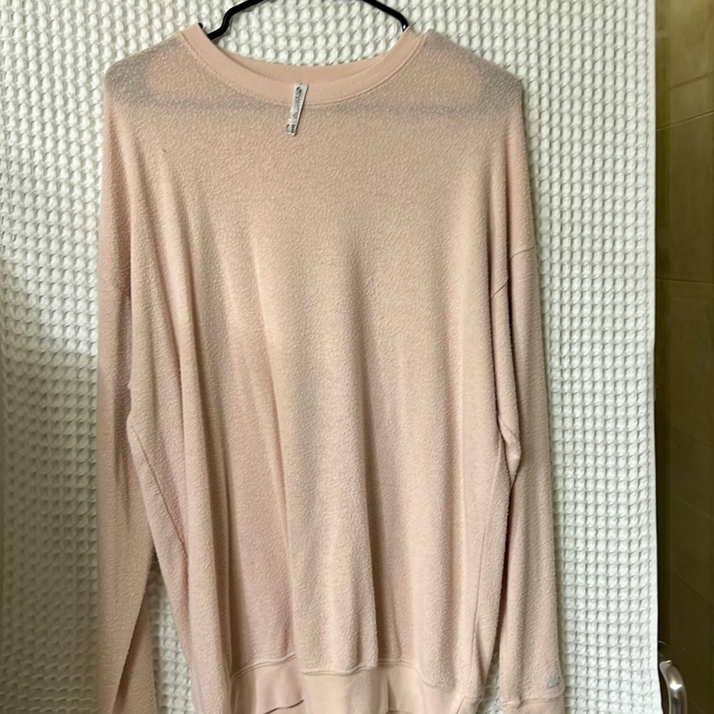 ALO Yoga Soho Pullover